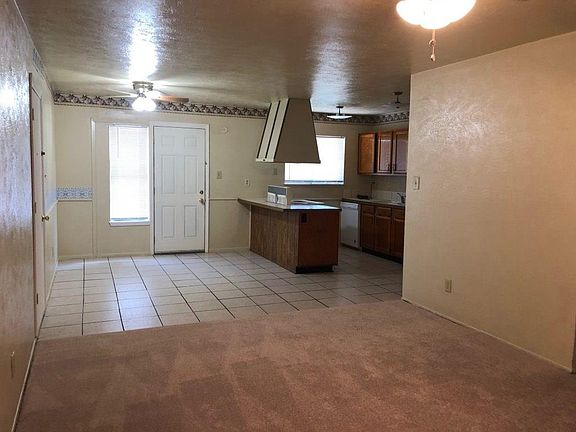 4th image of 6900 Sunflower Cir S