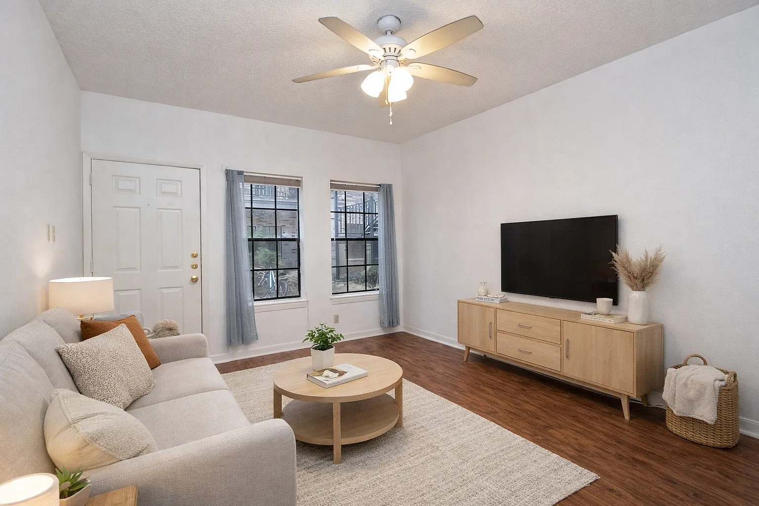 2216 San Gabriel Apt 105 — Photo 4