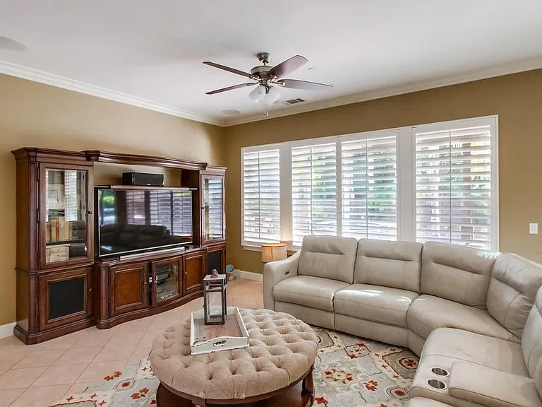 9673 Deer Trail Dr — Photo 10