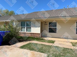 1318 Glen Oaks Ct, Norman, OK 73071