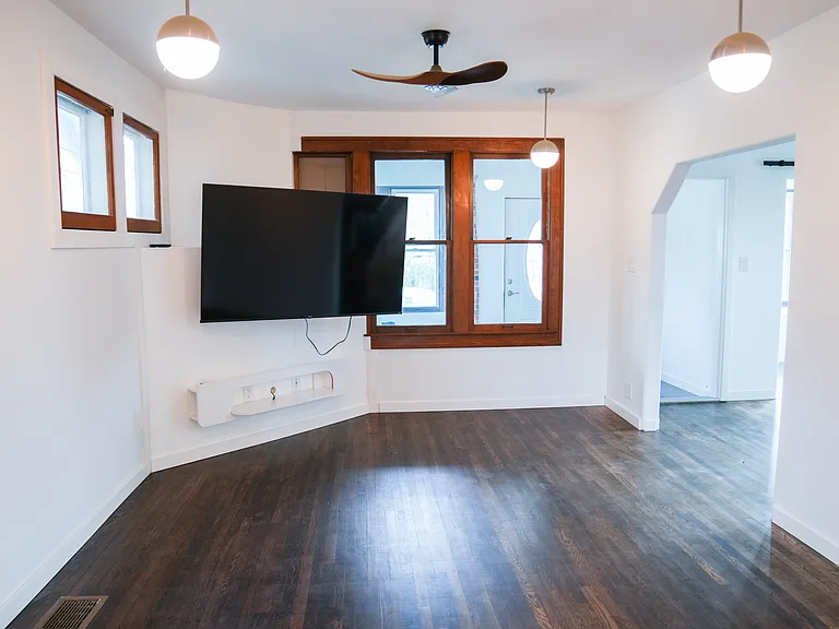 21 Cherrygrove St — Photo 18