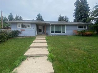 1304 14th Ave S, Lethbridge, AB T1K 0T4