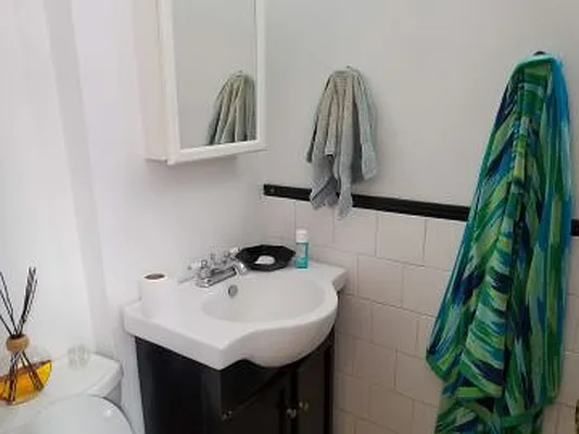 Rented by MCR Realty | media 33