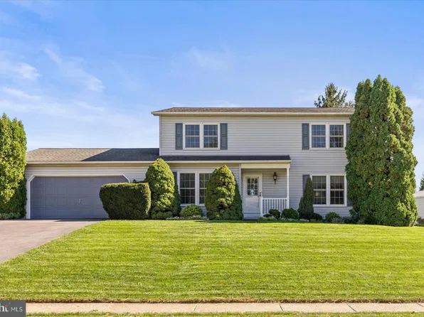 1930 Bretton Ln, York, PA 17408
