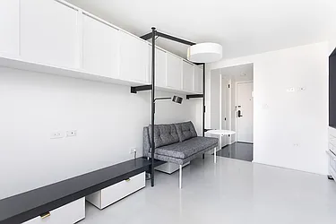 Rented by Living New York