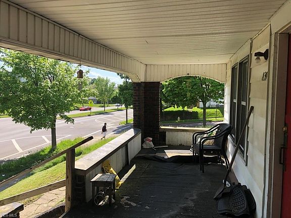 2nd image of 839 Kenmore Blvd