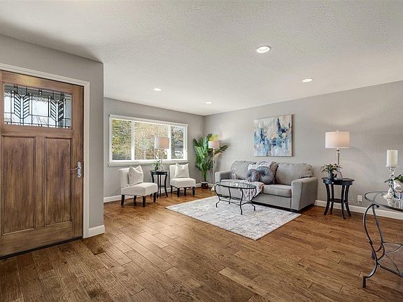 3rd image of 4868 Tonino Dr
