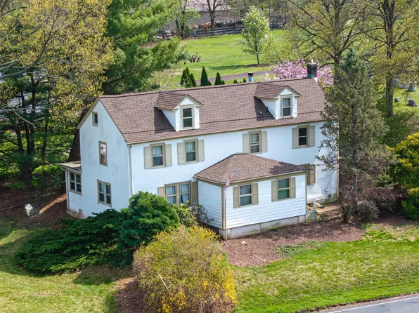 496 W Broad St, Telford, PA 18969