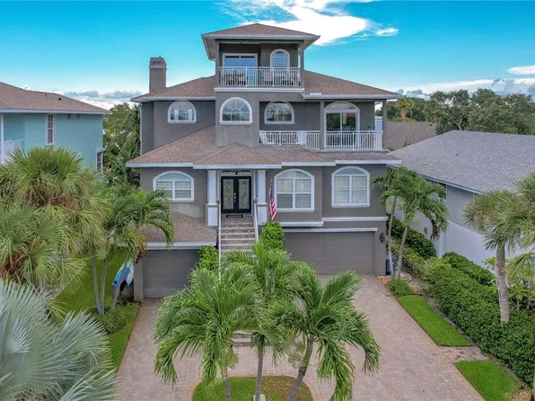 409 8th Ave N, Tierra Verde, FL 33715