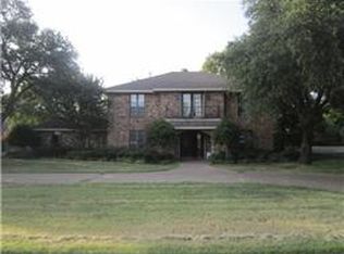 1109 W Westhill Dr, Cleburne, TX 76033