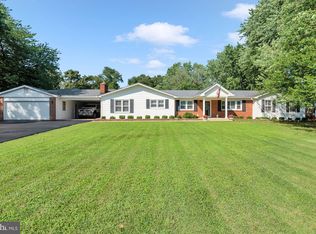 10586 Deacon Rd, White Plains, MD 20695