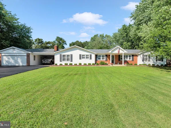 10586 Deacon Rd, White Plains, MD 20695