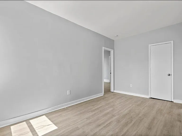 25 Whittier St — Photo 9