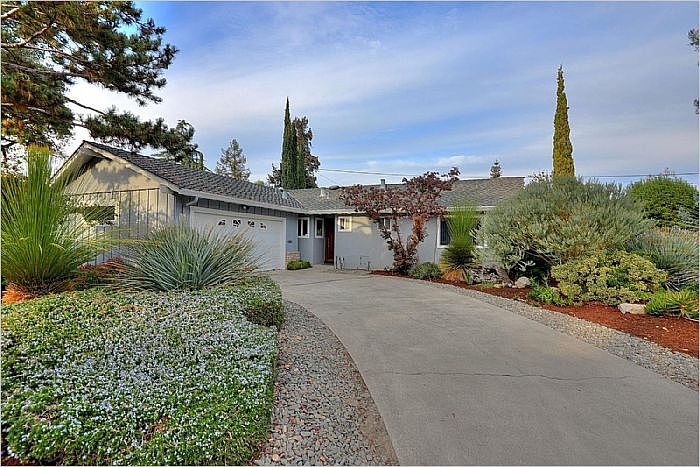 1st image of 143 Holly Hill Way