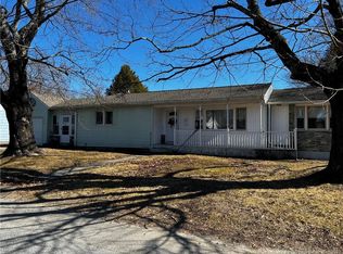 4 Charles St, Plainfield, CT 06374