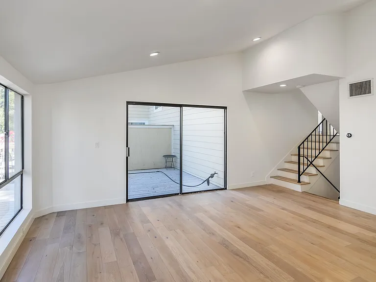 1234 S Westlake Blvd #A — Photo 4