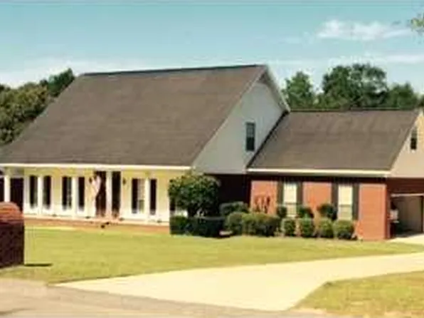 2425 Roseland Dr, Semmes, AL 36575