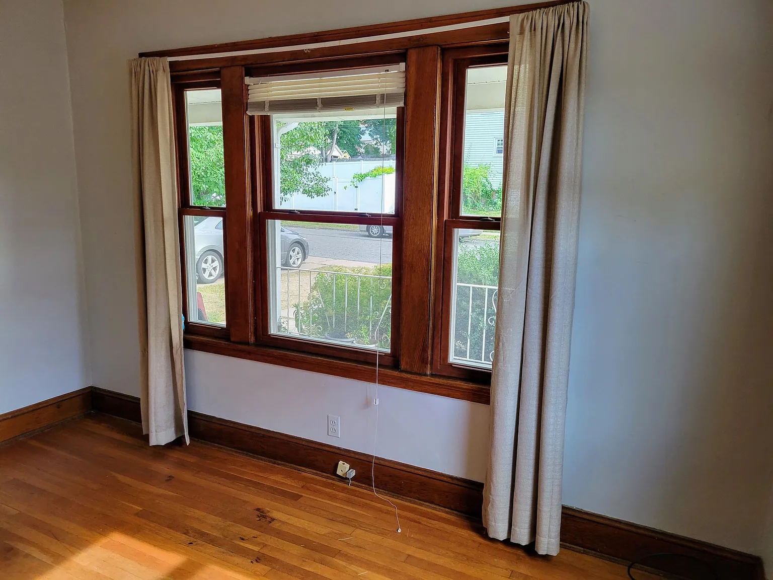 2 bed, 1000 sqft, $1,500 — Photo 3