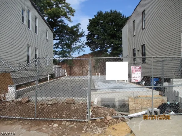 585 S 19Th St, Newark City, NJ 07103