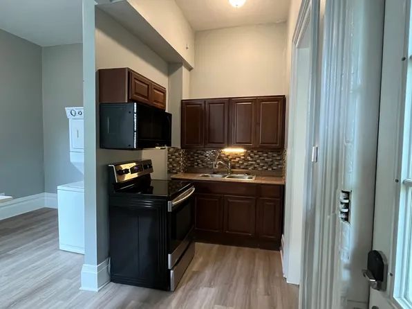 324 Broad St APT B, Wadsworth, OH 44281