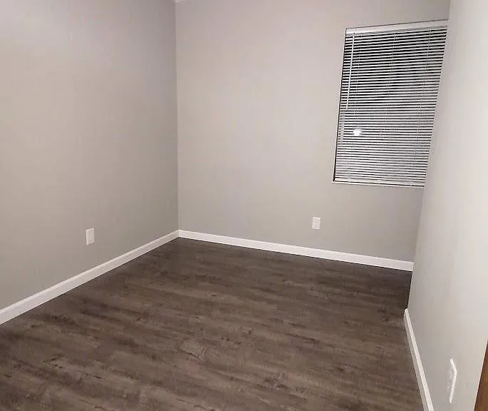 3812 Mack Rd #R — Photo 13