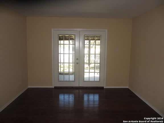 3rd image of 7822 N McCullough Ave