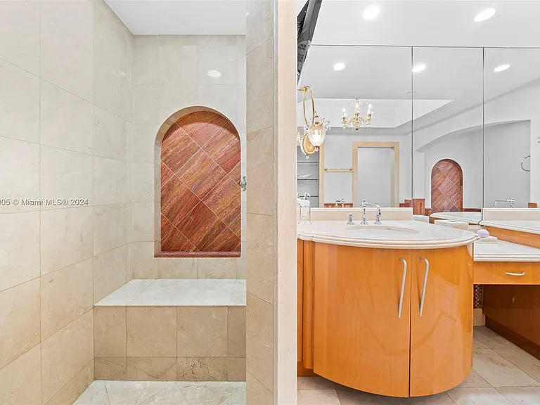 17875 Collins Ave #702 — Photo 37