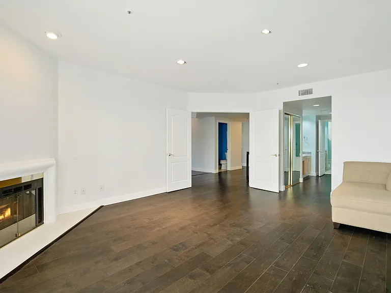11690 Montana Ave #208 — Photo 19