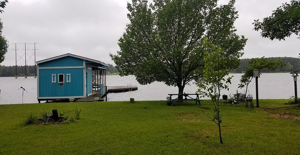 1st image of 18 Cross Wind Dr
