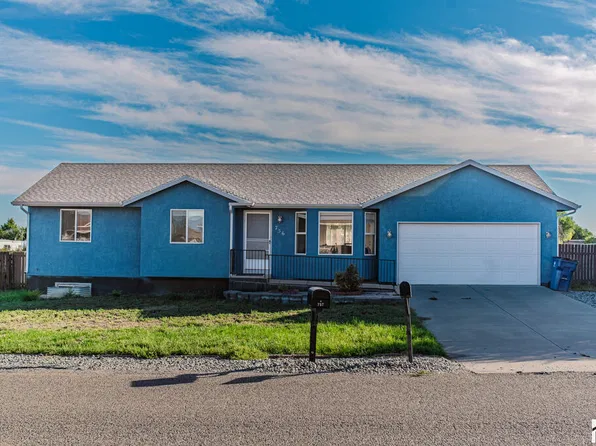 756 S Wolcott Dr, Pueblo West, CO 81007