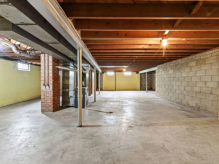 3511 Mitchell Ave — Photo 33