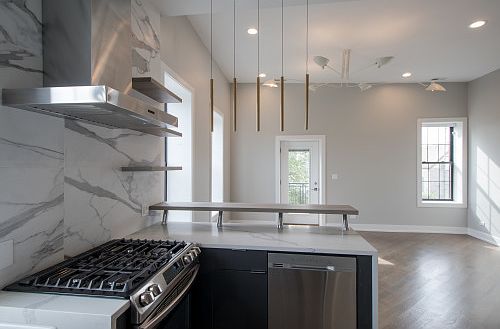 5th image of 1436 W Blackhawk St #401