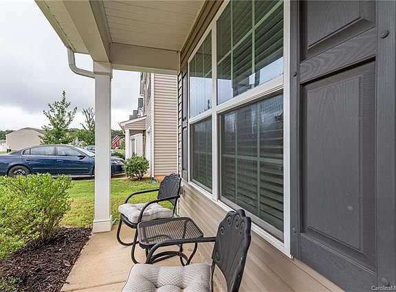 4th image of 4809 Manchineel Ln