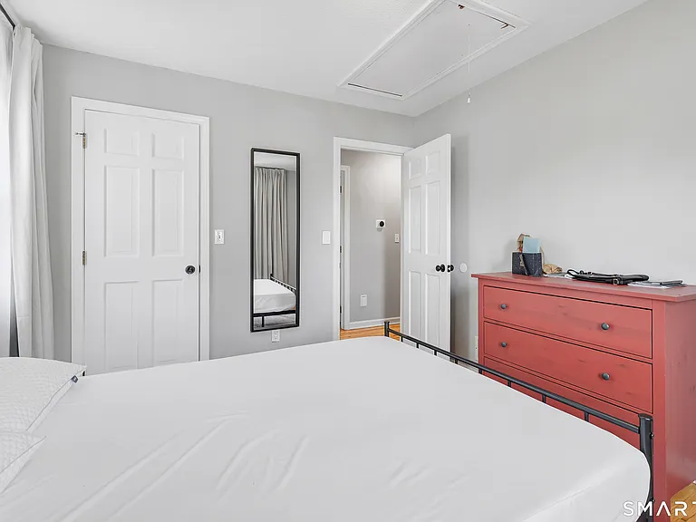 66 Washington Rd — Photo 32