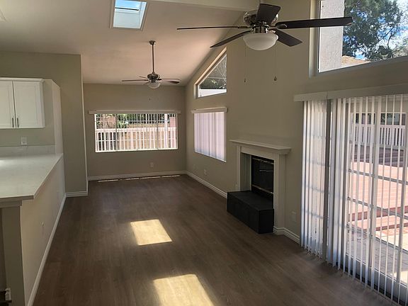 3rd image of 8735 Balboa Blvd