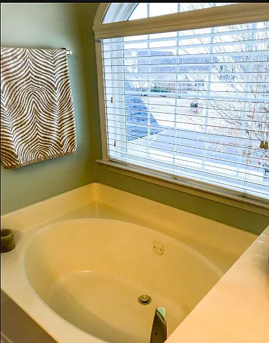 513 Cliffview Ct — Photo 12