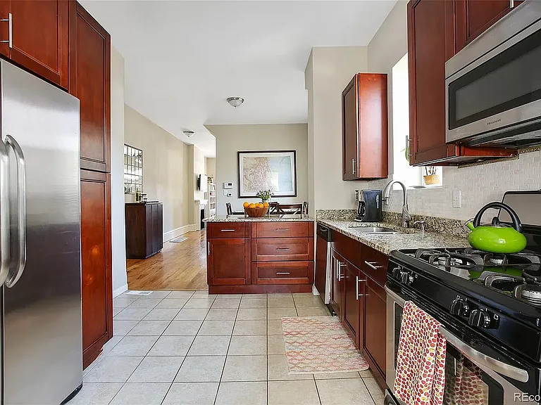 1623 N Williams St — Photo 8