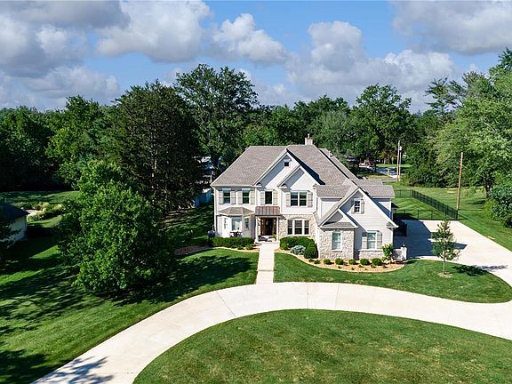 2nd image of 734 Champeix Ln