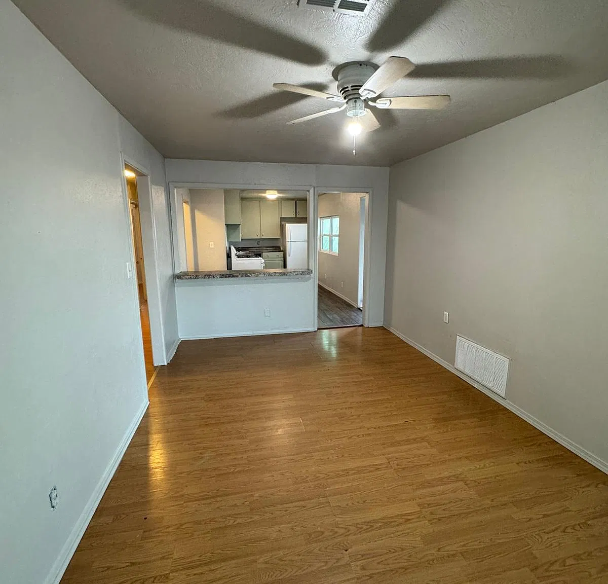 4501 S Airline Dr. - 1 — Photo 3