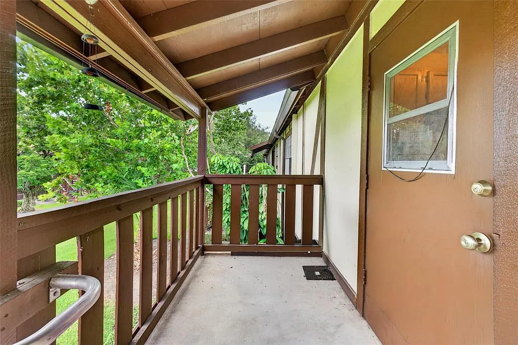 2 bed, 2.0 bath, 994 sqft, $1,550 — Photo 4