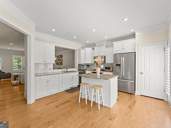 5th image of 6205 Everette Dr SE