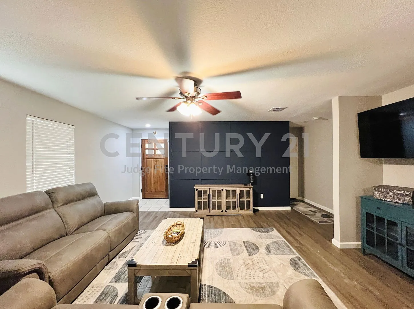 Beautifully Maintained 3/2/2 in Northwest ISD For Rent! — Photo 2