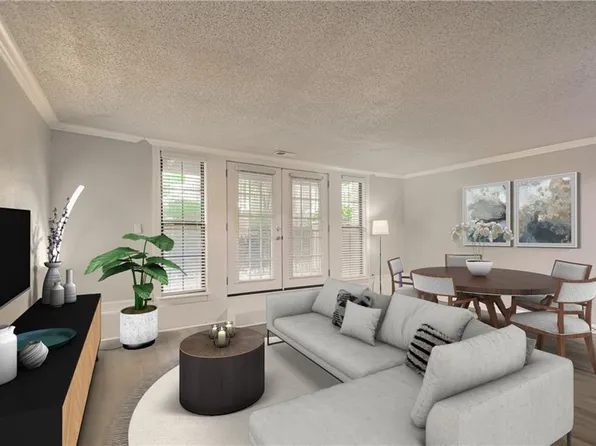 4727 Jarboe St APT 71, Kansas City, MO 64112