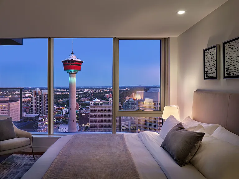 Calgary House — Photo 5