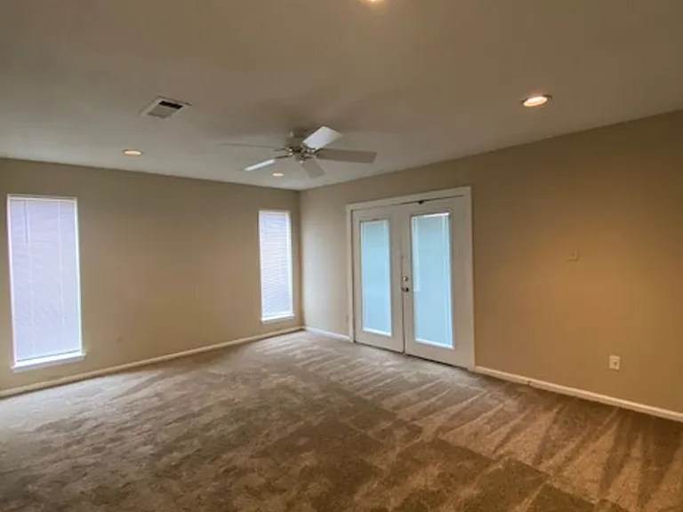 2710 Quail Creek Dr — Photo 8