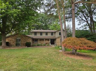8177 Fawn Valley Dr, Clarkston, MI 48348