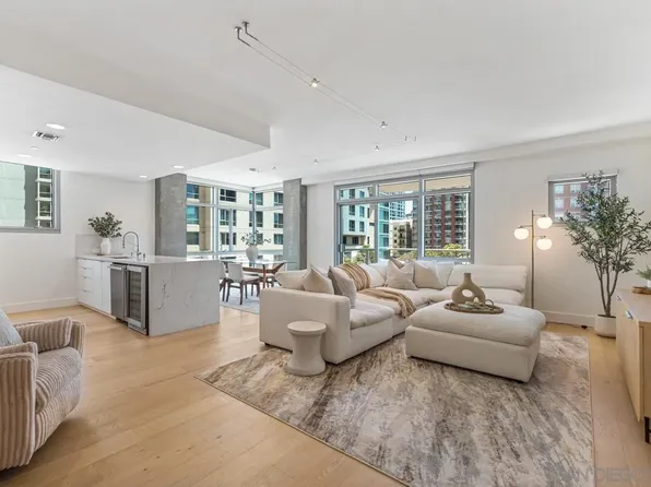 800 The Mark Ln Unit 406, San Diego, CA 92101