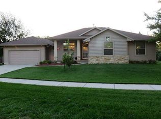 4127 Forest View Ct NE, Cedar Rapids, IA 52411