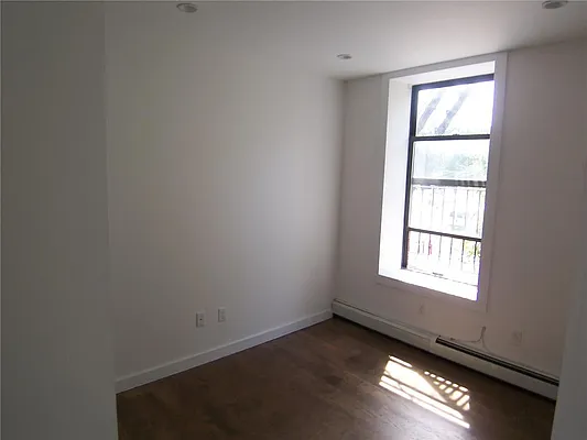 Rented by Maz Group NY | media 17