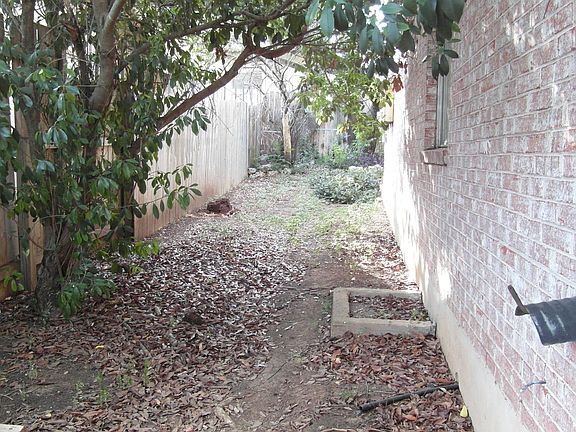 2nd image of 8104 Sonnet Ave #101